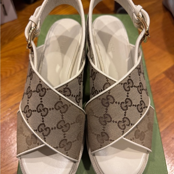 Gucci Beige and Cream Logo Sandals - Picture 1 of 7